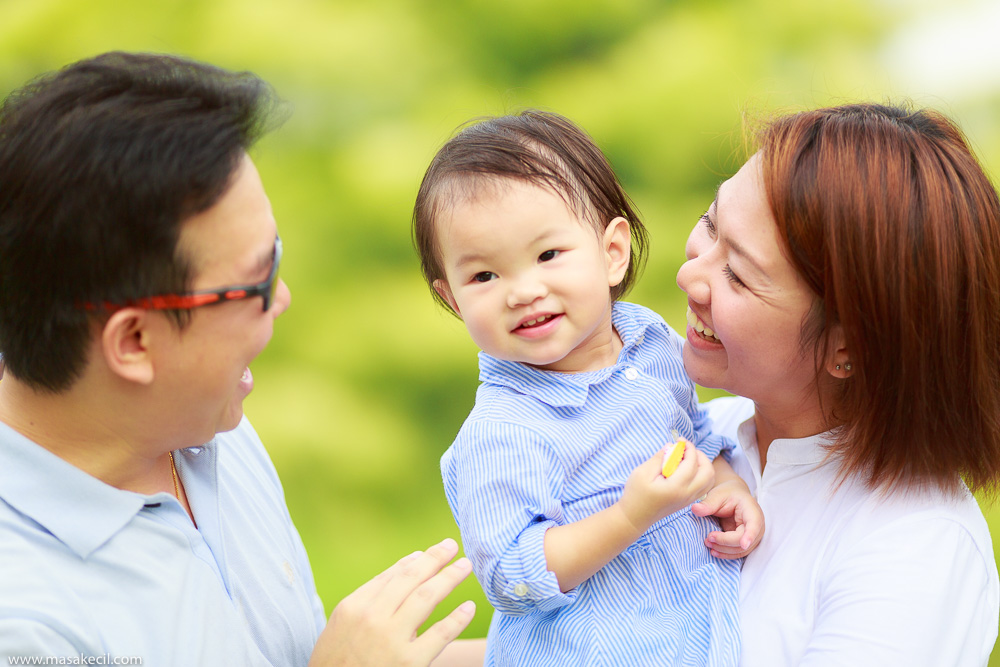 Singapore photographer - outdoor children and family photography