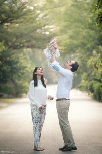 Singapore outdoor baby and family photographer