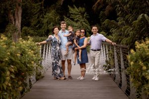 Outdoor family photoshoot in Singapore