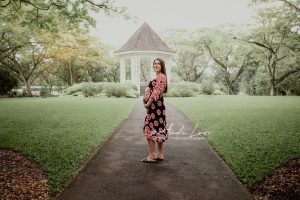 Outdoor maternity photography in Singapore Botanic Gardens