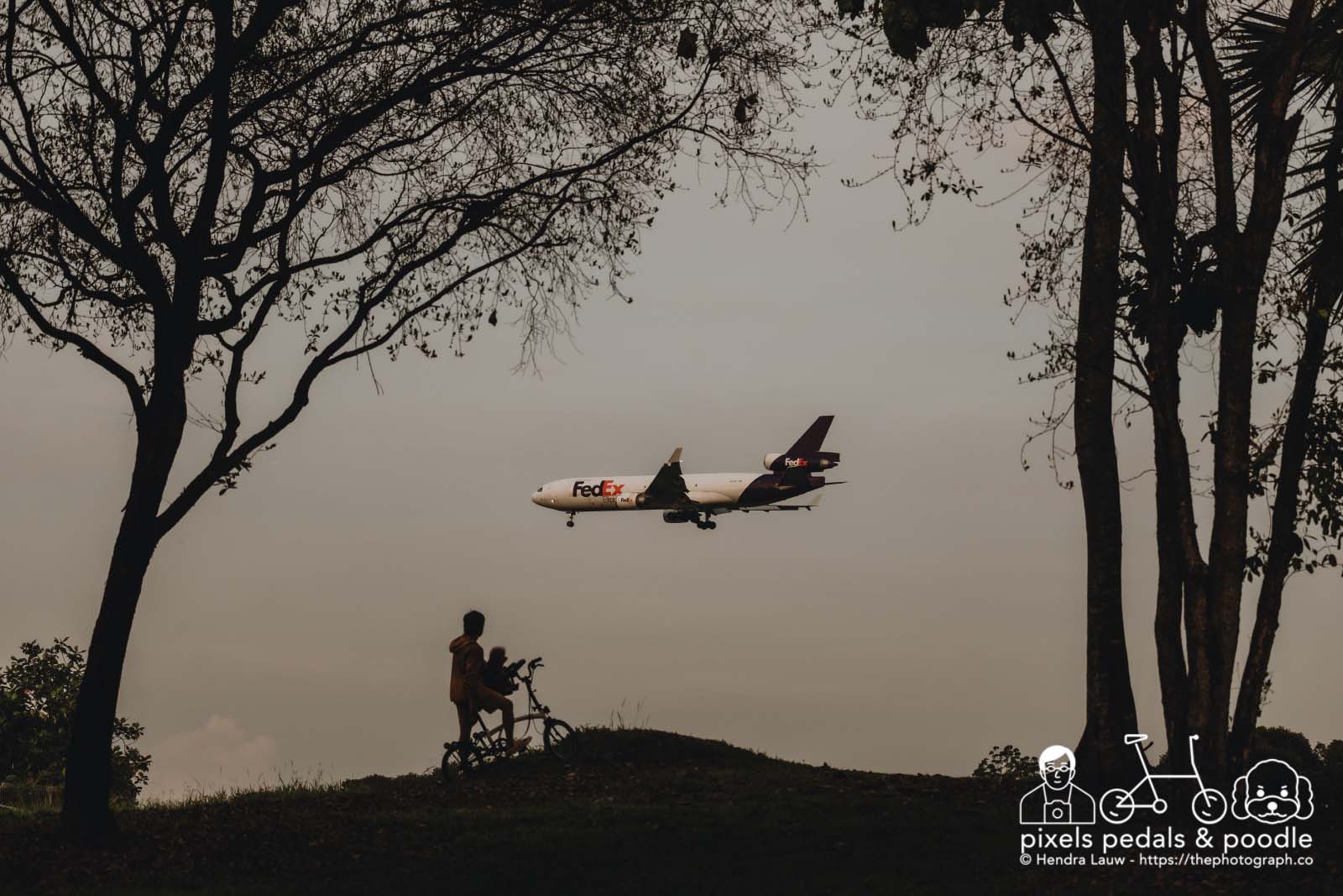 Plane Spotting FedEx N609FE by Pixels Pedals and Poodle 20230419