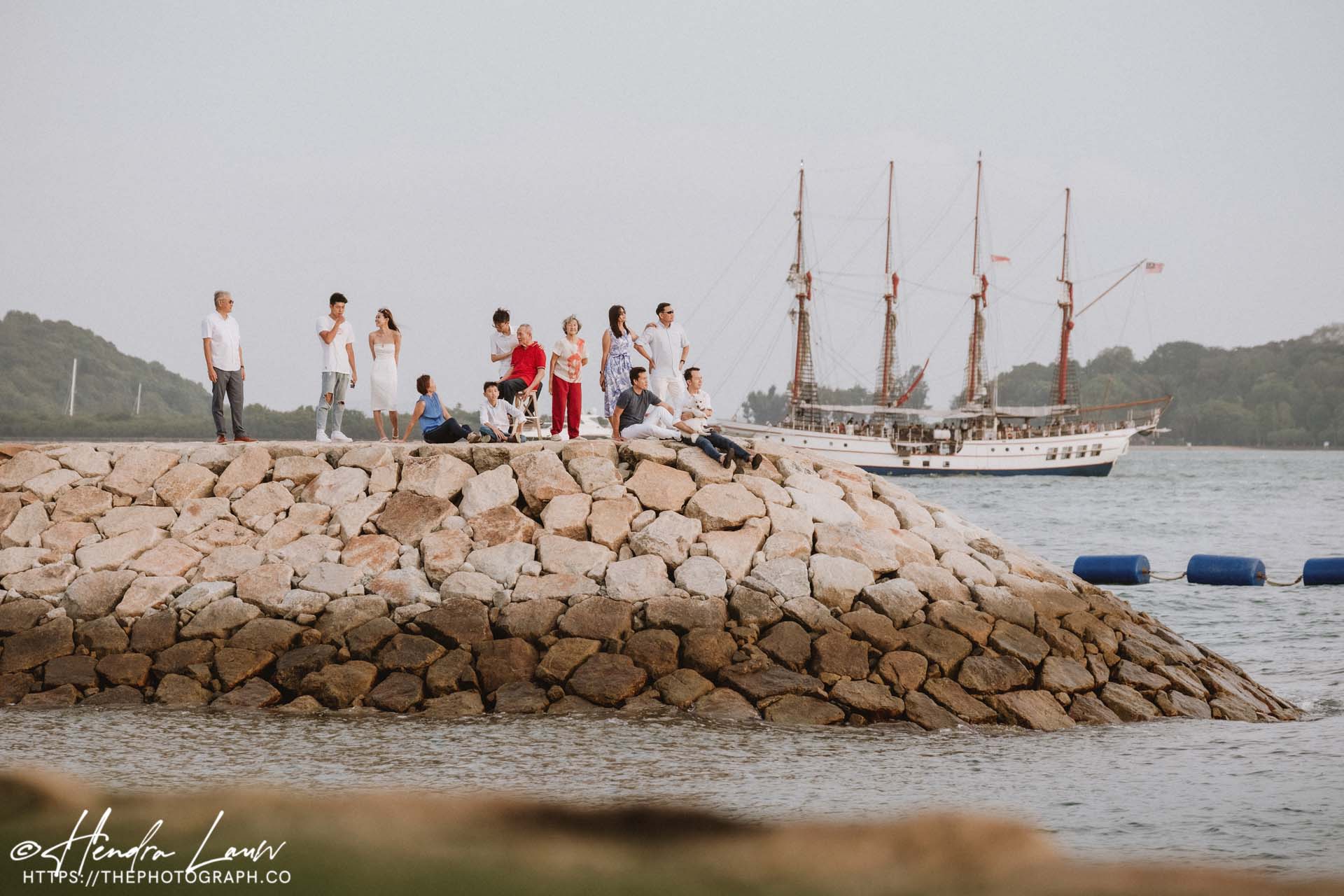 Multi generation family photos at Sentosa Cove