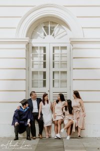 Outdoor graduation and family photoshoot at Asian Civilisations Museum