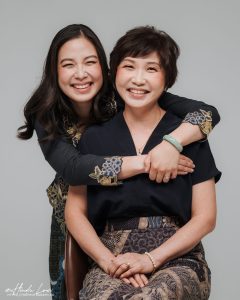 Photo studio mother and daughter portrait Singapore
